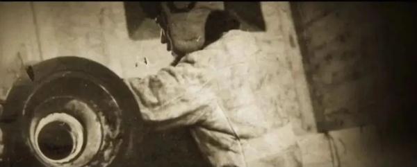 98年特大洪水国外评价，40年前的今天巨浪