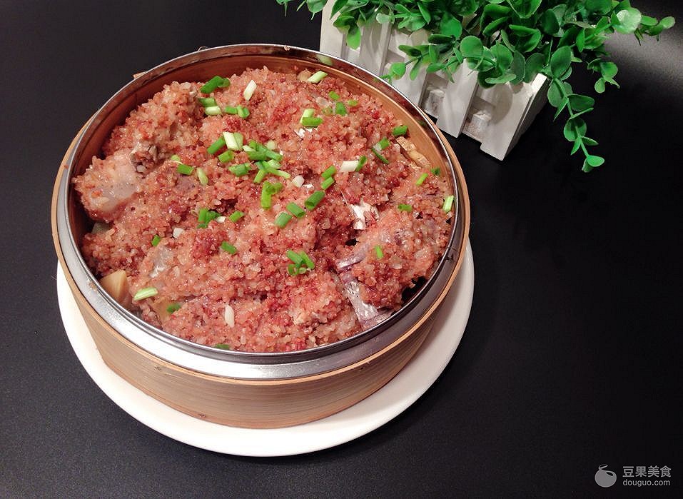 粉蒸排骨的家常做法 粉蒸排骨的家常做法大全