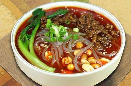 酸辣粉热量高吗 酸辣粉热量高吗,减肥能吃吗