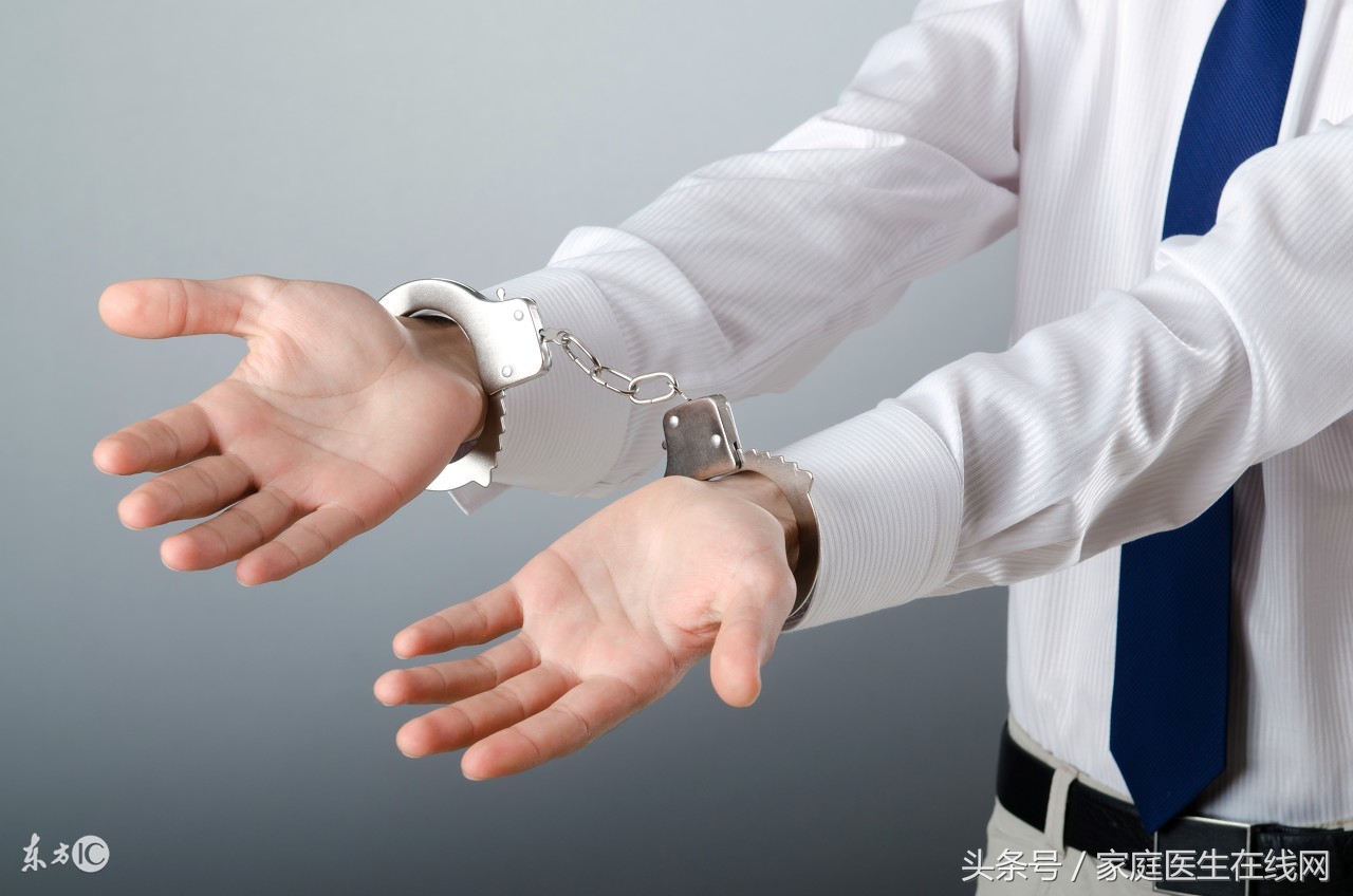 手心出汗是什么原因 手心出汗是什么原因男生