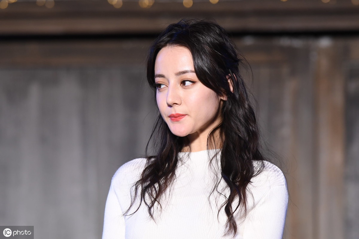 迪丽热巴男朋友 热巴怀了哪个大佬的孩子