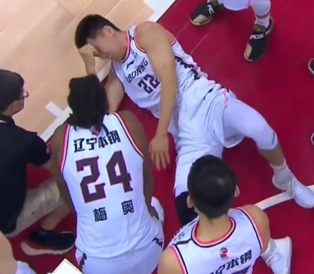 为什么cba球员总受伤辽宁队猛将满血复活强力备战久违的李晓旭为夺冠