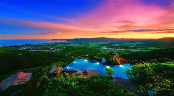 美丽的夏天,美丽的海边_适合生活的海边城市