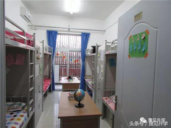 郑州高中名校系列:郑州龙湖一中