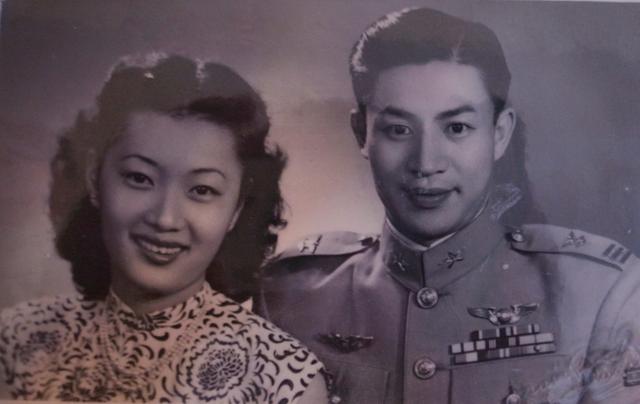 然而如此受众人喜爱,又温顺乖巧的孔令仪,却在面临自己的人生大事时