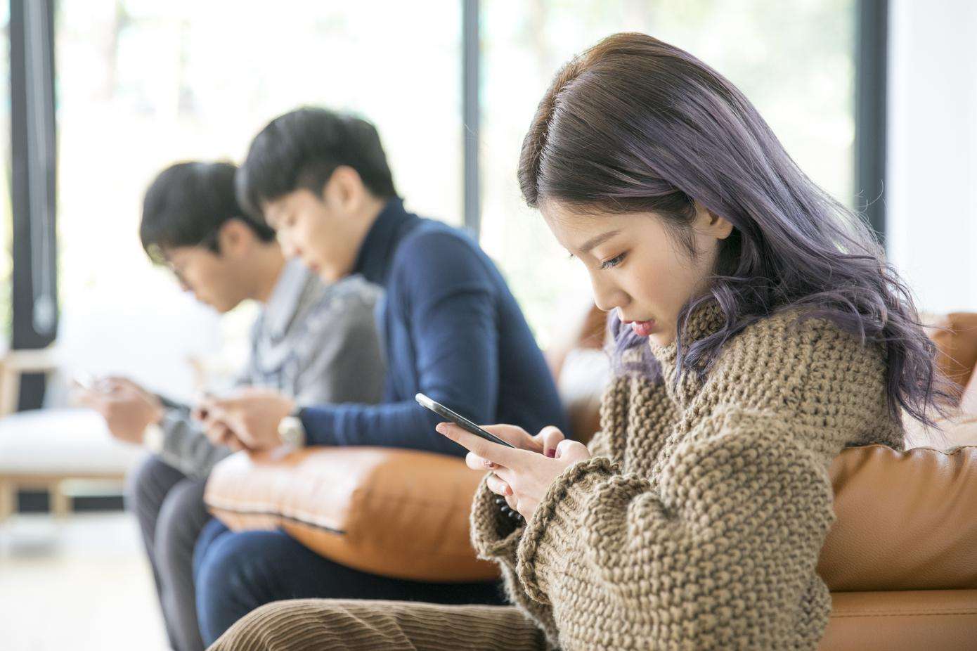 手机发热是怎么回事 手机发热发烫正常吗