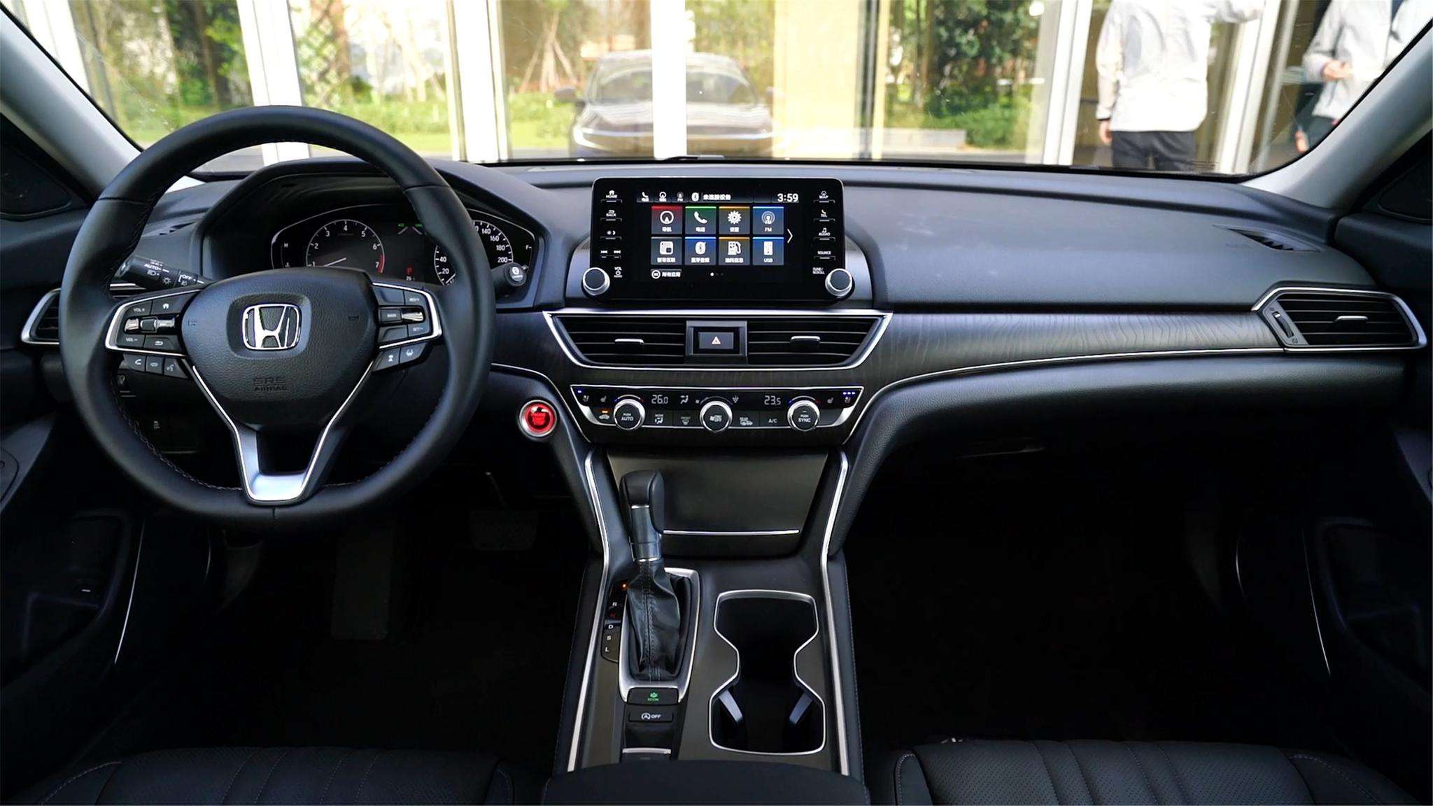 击败销量王，连续多月卫冕销量冠军，这款雅阁究竟有何魅力？