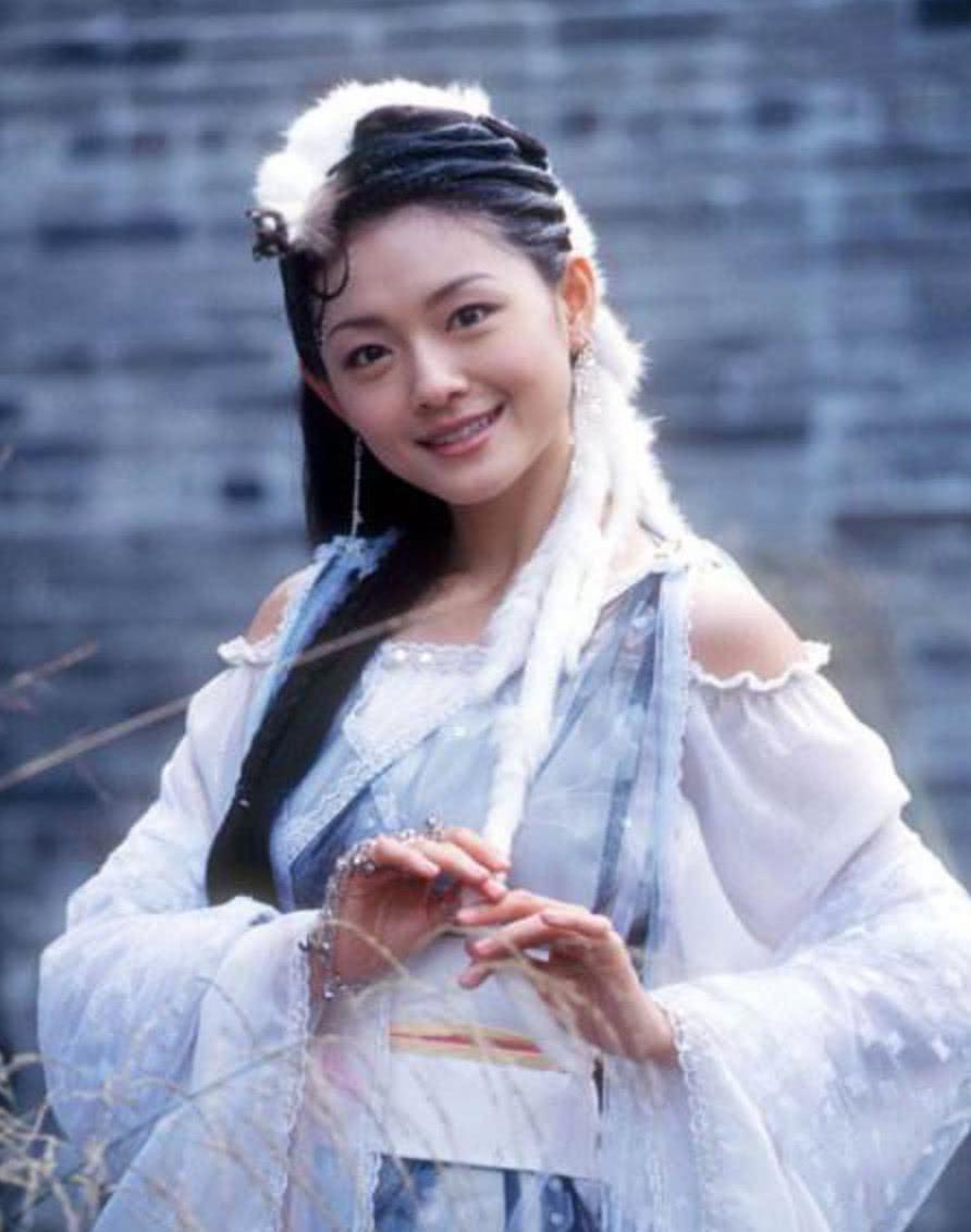 还有那些在剧里惊艳了你的古装美人呢?