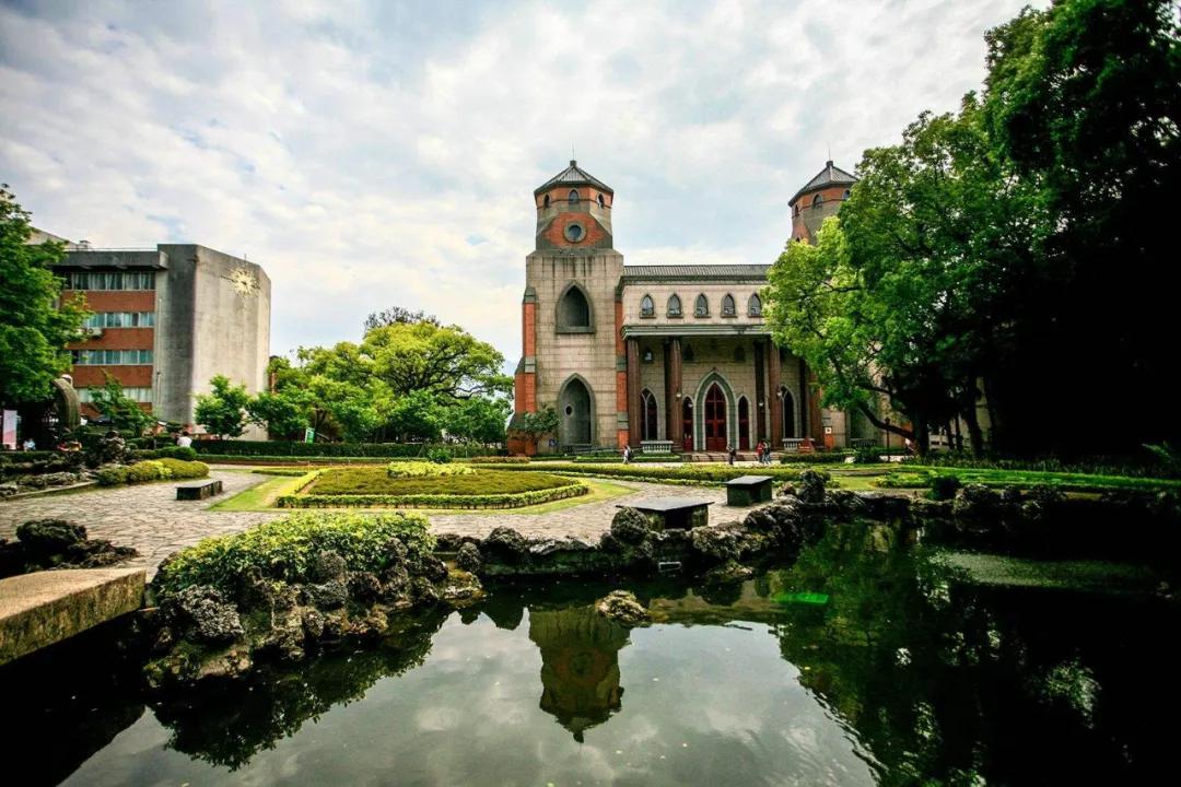 北京服装学院是几本 北京服装学院是211吗