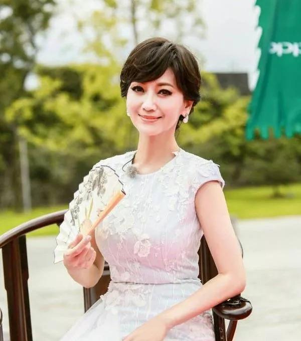 赵雅芝个人资料(赵雅芝个人资料照片)