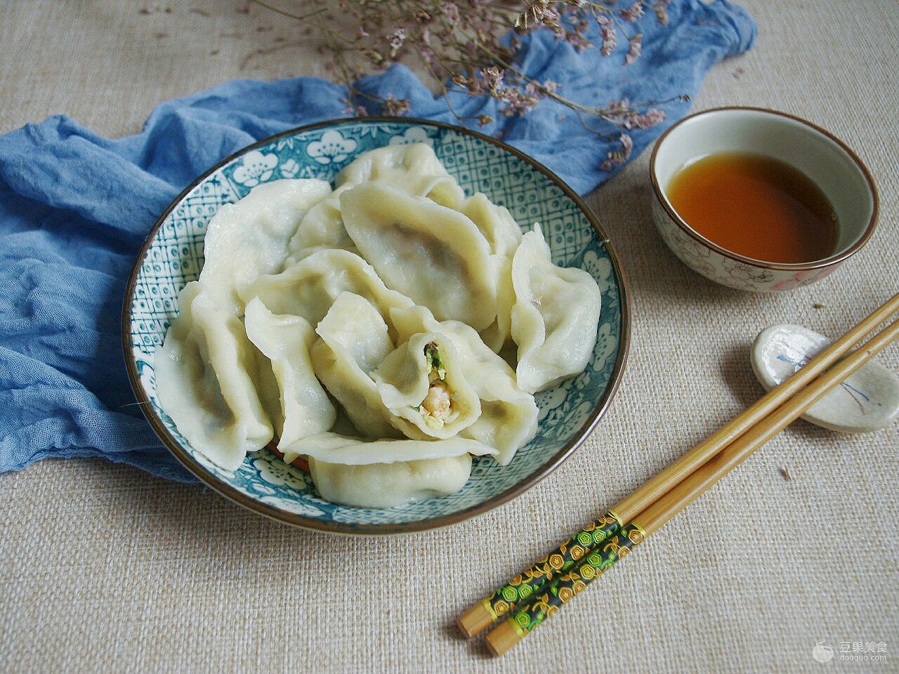 虾仁木耳鸡蛋饺子馅的做法（虾仁木耳鸡蛋饺子窍门）
