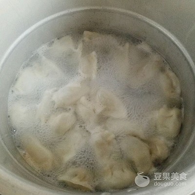 虾仁木耳鸡蛋饺子馅的做法（虾仁木耳鸡蛋饺子窍门）