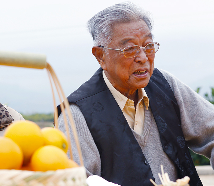 褚时健的传奇人生简介褚时健的传奇人生简介