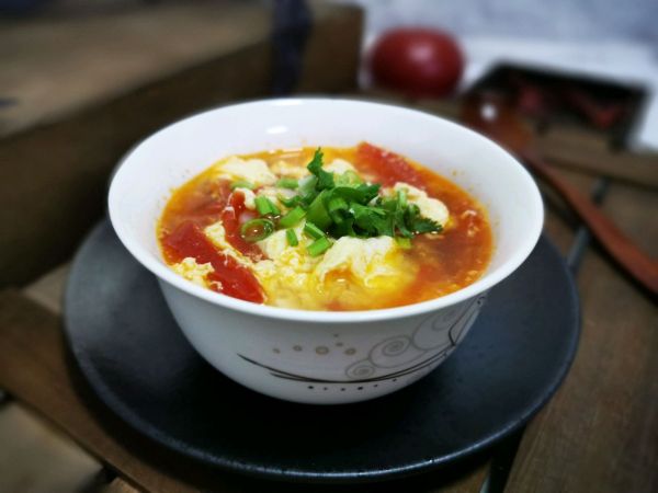 西红柿鸡蛋汤的做法 西红柿鸡蛋汤的功效