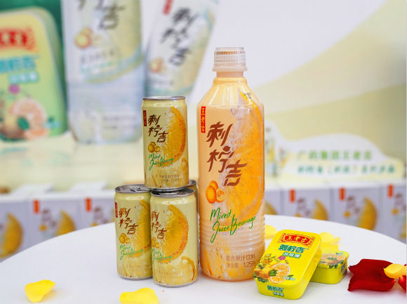 农夫山泉水溶c100 娃哈哈矿泉水