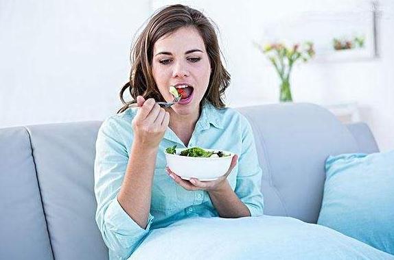 孕妇什么时候开始吃钙片 孕妇一般几个月开始吃钙片