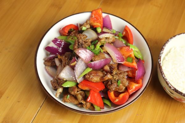 啤酒鸭的家常做法 啤酒鸭火锅制作视频