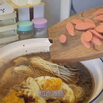 鸡蛋素焖面的家常做法「鸡蛋素焖面的家常做法」