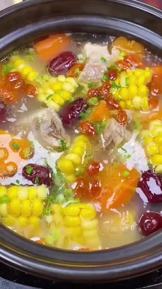 玉米排骨汤怎么做 排骨玉米汤怎么变白