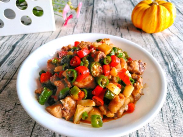 辣子鸡的家常做法 辣子鸡怎么炒才好吃