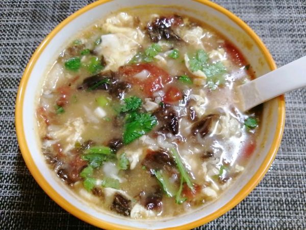 西红柿鸡蛋疙瘩汤 西红柿疙瘩汤的功效