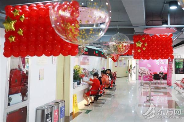 敬礼是左手还是右手 部队敬礼是左手还是右手
