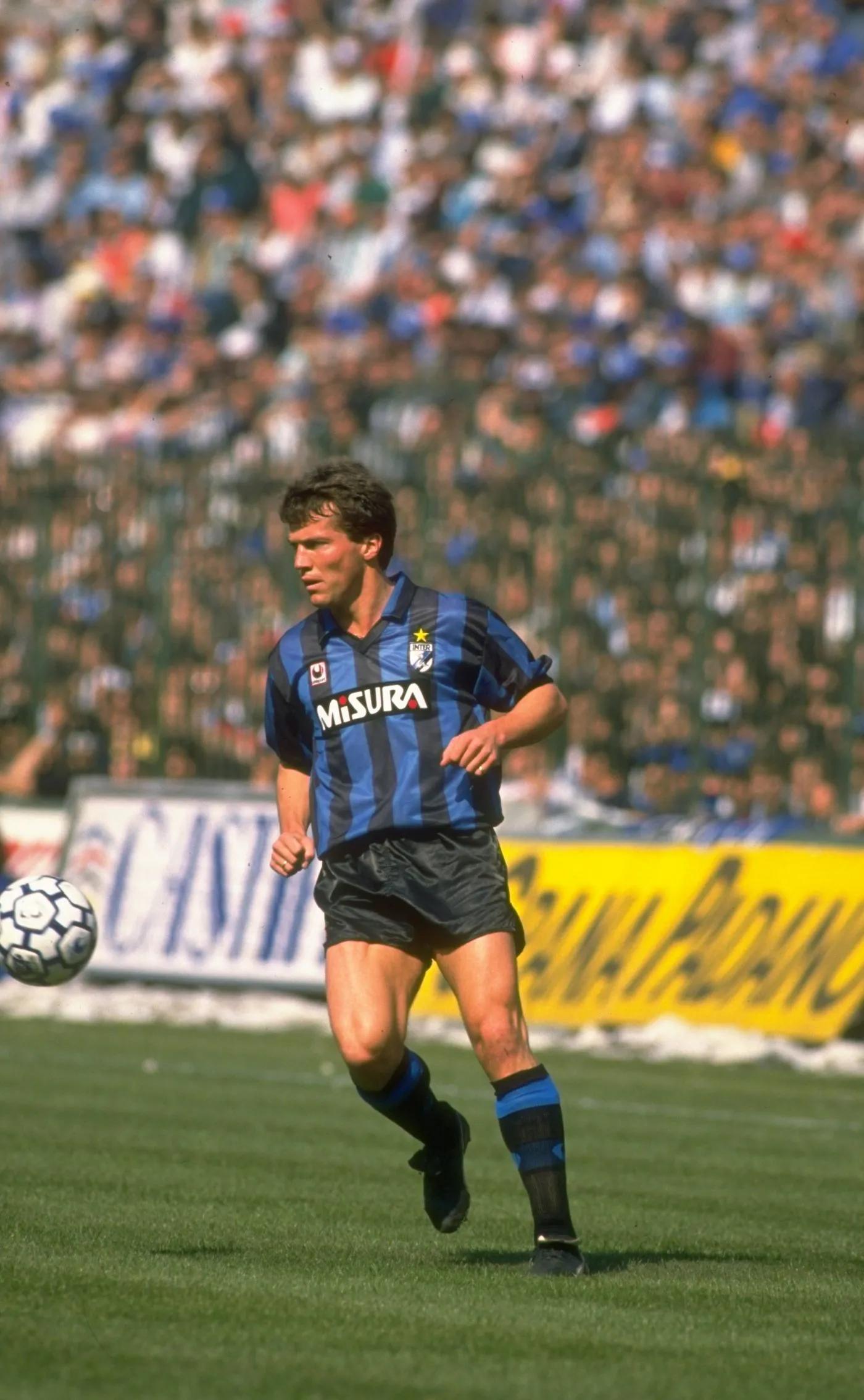 马特乌斯边锋 比安奇前锋 迪亚斯前锋 塞雷纳1988-89赛季 国际米兰