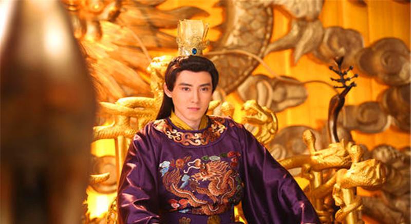 首先排除懿文太子朱标为李淑妃所生后,他是嫡子这件事,是没有任何疑问