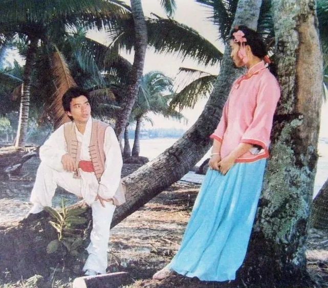 女文工团的最后下落 文工团六十年代女兵