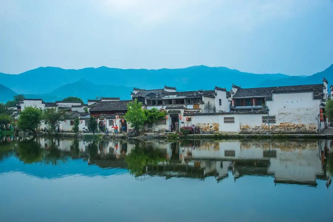 春风又绿江南岸明月何时照我还的意思 明月何时照我还啥意思