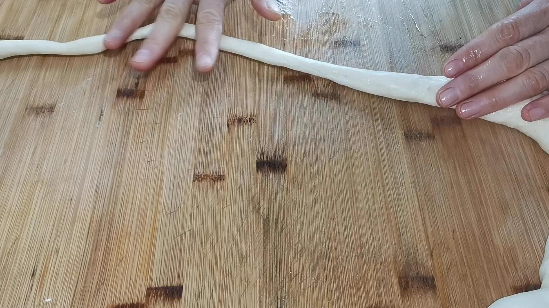 长寿面该如何去做（手把手教你做出好吃又好看的长寿面）