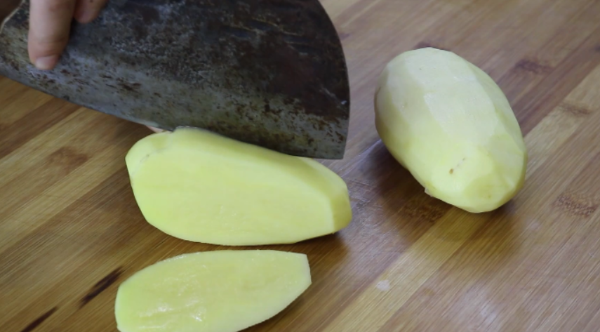 土豆怎么做好吃(土豆块怎么做好吃)