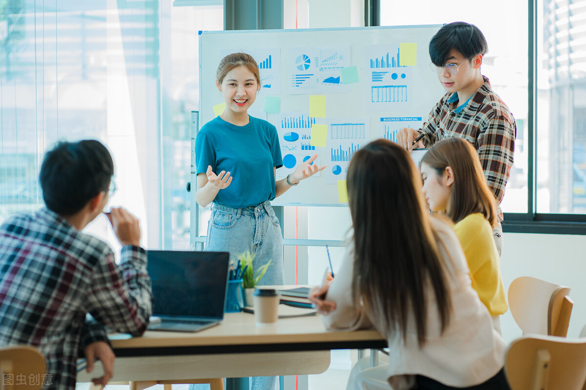 招聘启事模板 招聘启事模板图片