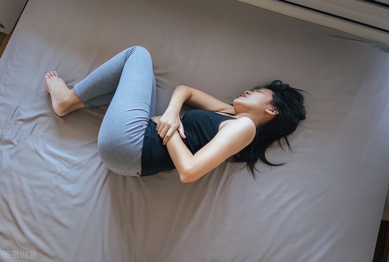 小肚子疼是怎么回事 小肚子疼是怎么回事女性