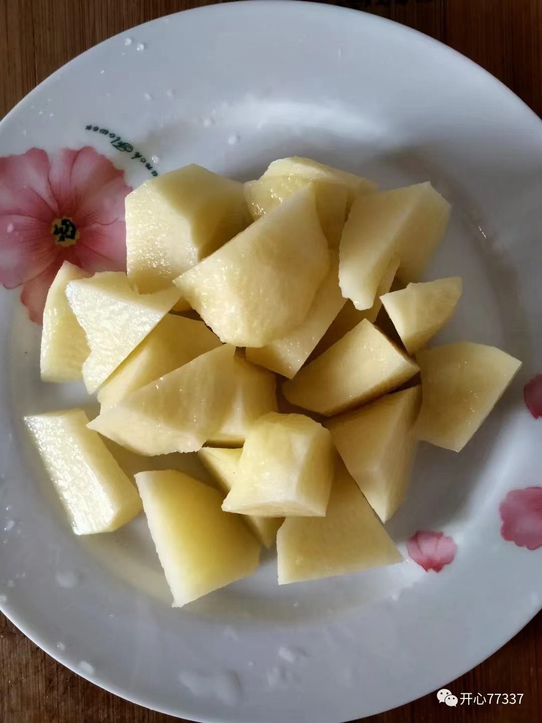 西红柿土豆炖牛腱子肉的做法「土豆西红柿汤的做法视频」