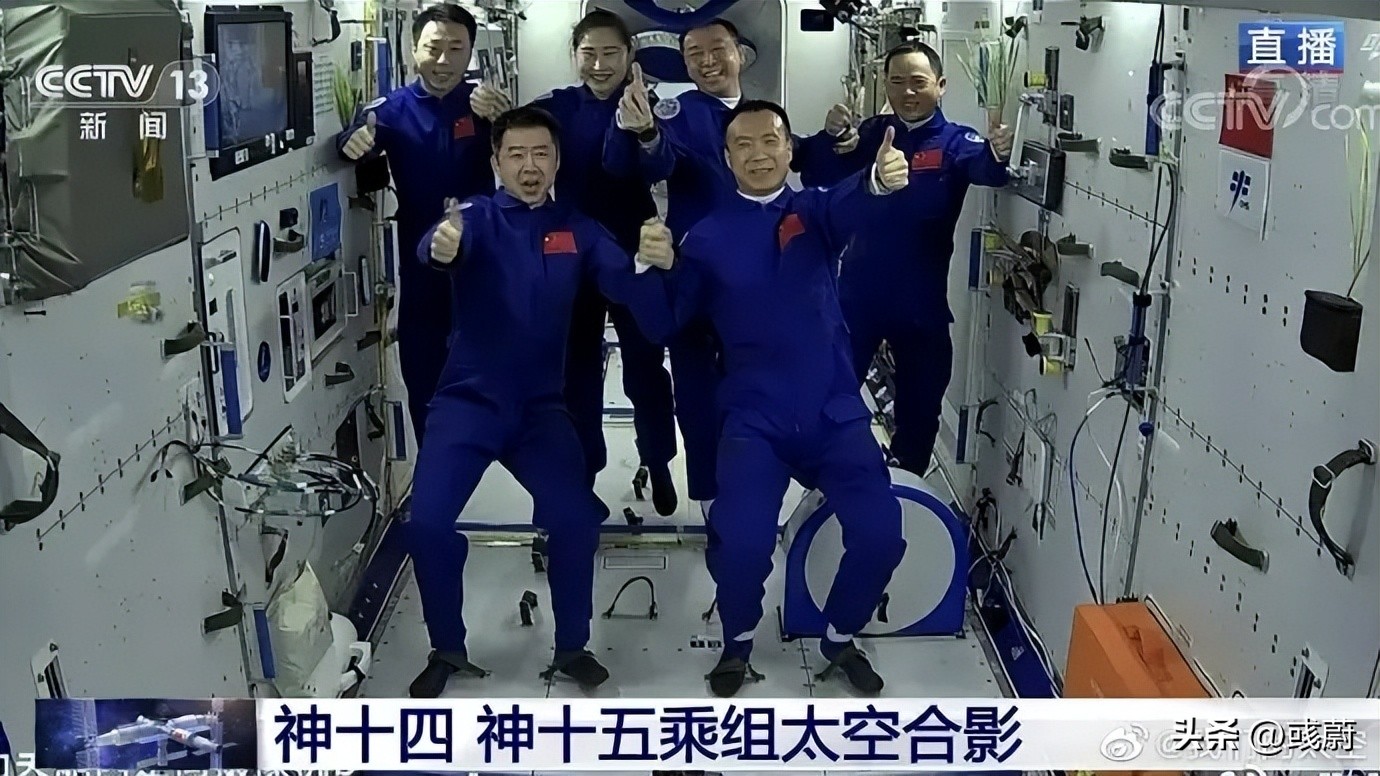 太空归来17年，杨利伟给孩子的公益航天课来啦！_中国
