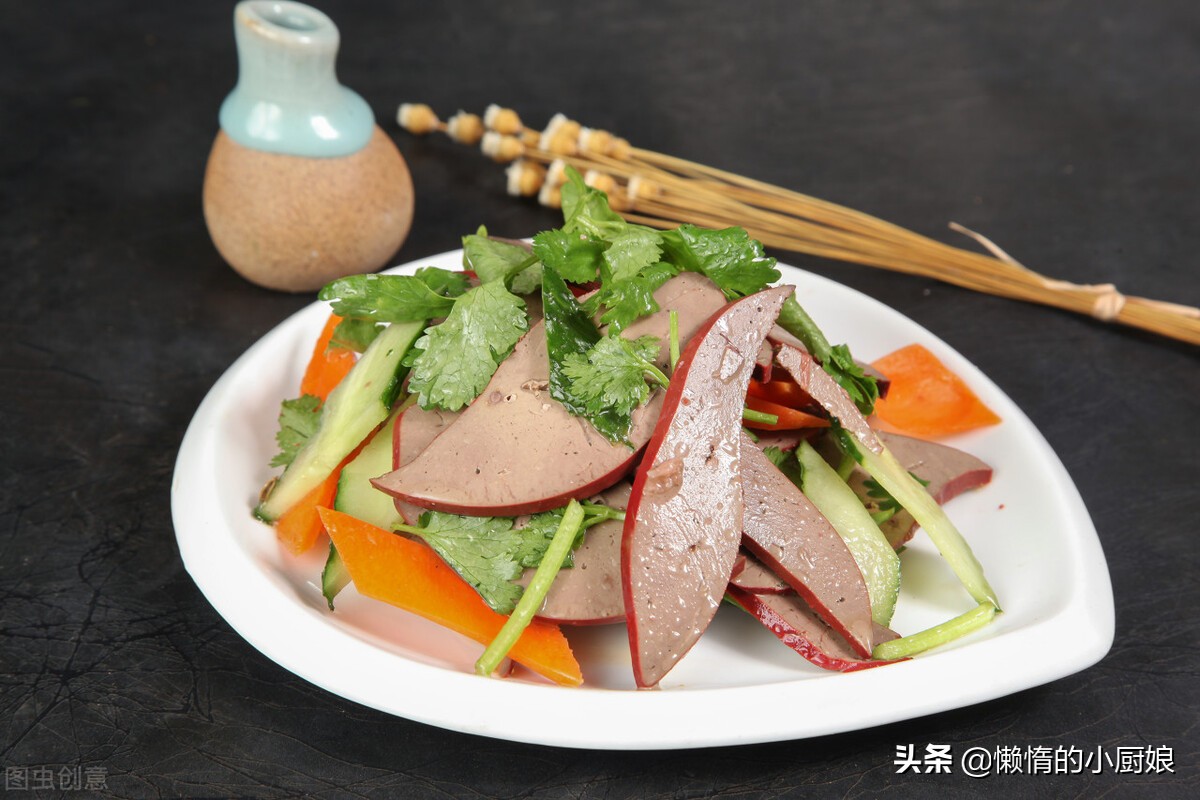 过年在家这样做猪肝，保证你做的猪肝不会变黑，而且保存时间也长