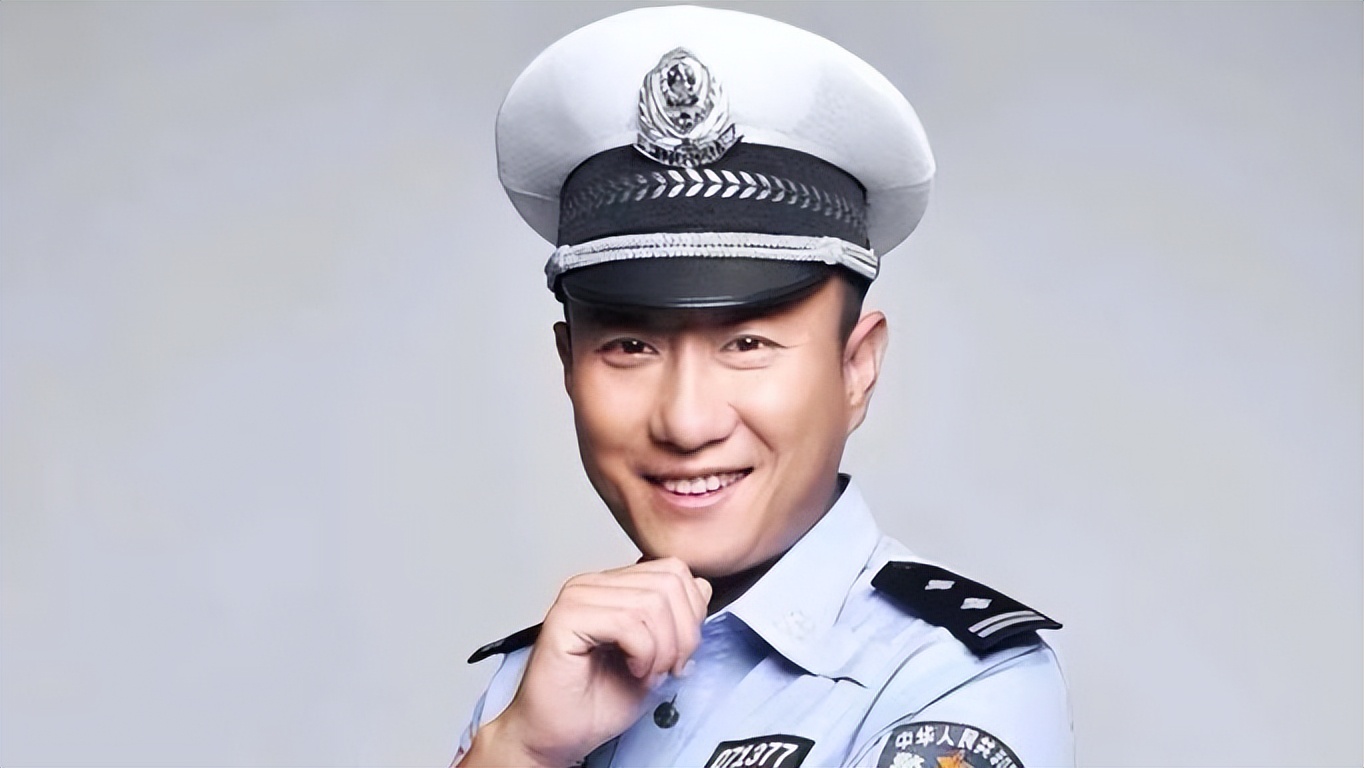 成都电子眼警察交警谭乔