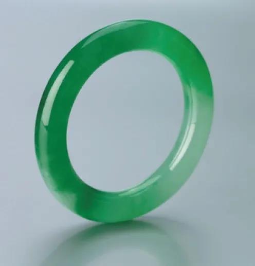 翡翠a货是什么意思(缅甸翡翠a货为啥这么便宜)