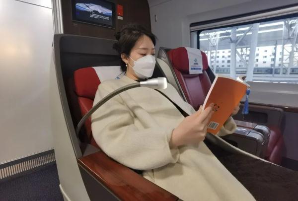 高铁座位分布图 高铁16节车厢分布图
