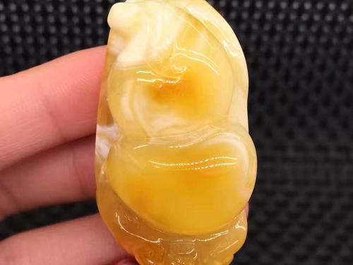 铂晶尔曼‖天然蜜蜡价格大揭秘，蜜蜡原石、手串、吊坠分别多少钱-10个蜜蜡多少钱