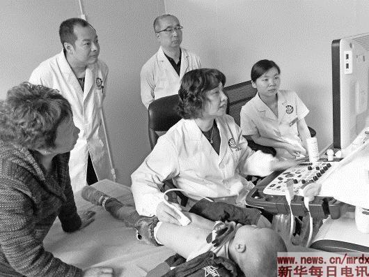 “常春藤”来了！京城名医组团公益送医到基层-手拉手理财贷款服务公司