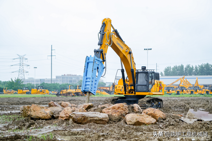 「新品」柳工打锤机CLG956EHD，你觉得怎么样？-三一956多少钱