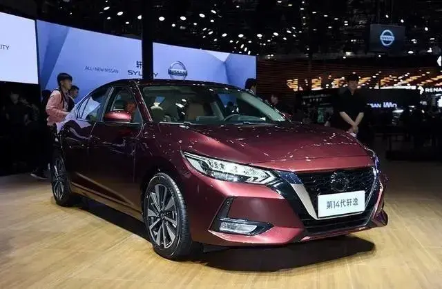 买一辆10万元的轿车，全款和贷款的总购车价到底能差多少？-10万元的车车贷险要多少钱.