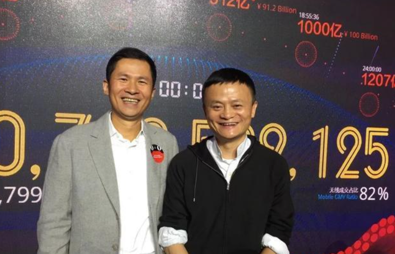 钱峰雷：曾在垃圾桶捡饭，如今李亚鹏叫他“钱多多”，发家史成谜-桃花源基金会成员