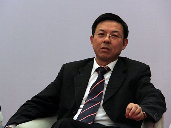 【推荐】中国富翁与加拿大华人“小三”大战！20天闪婚千万财产分割至今-饶陆华有多少身价