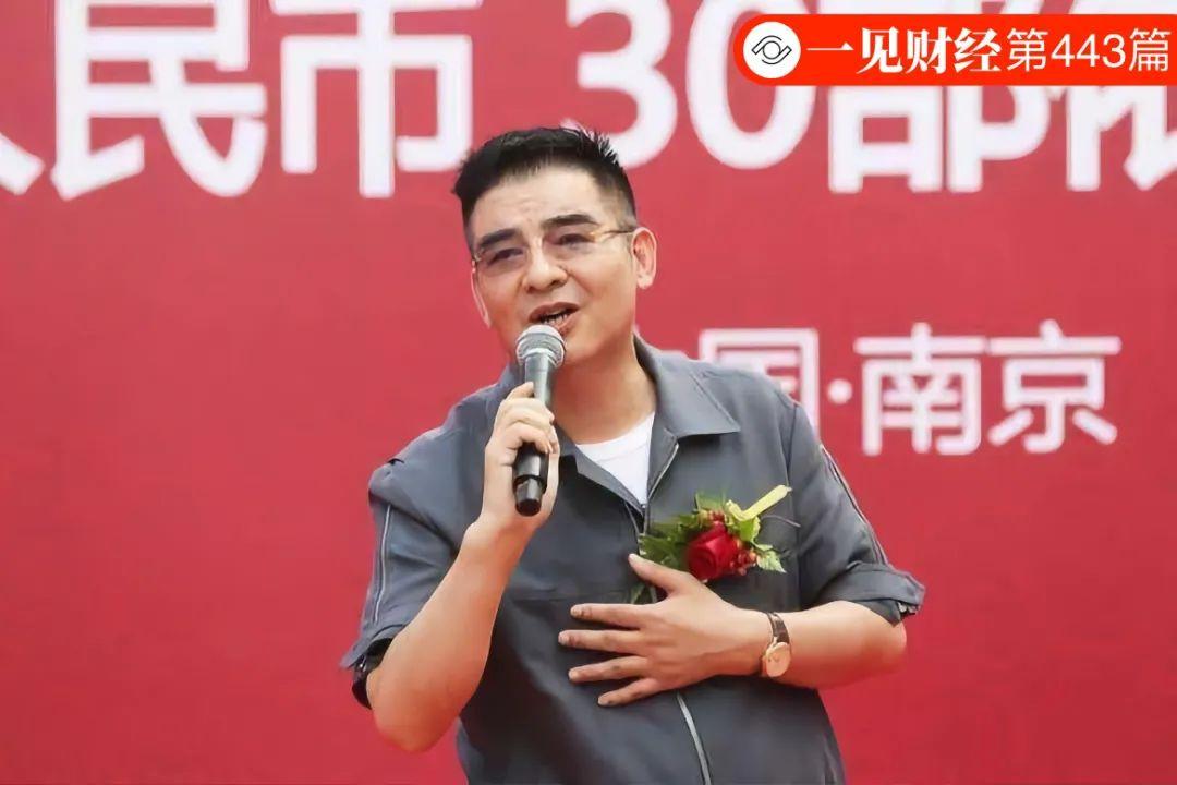 “中国首善”陈光标出山：戴深色眼镜，捐2300万，对外宣传2000万-陈光标总共捐了多少钱