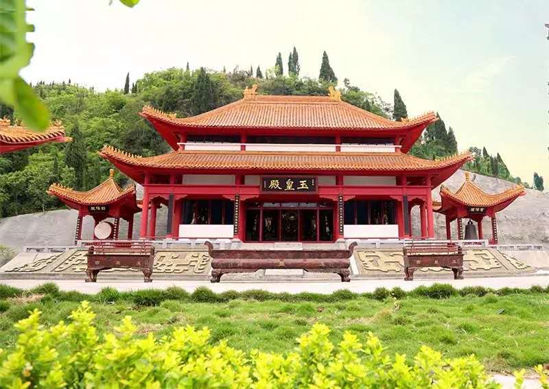 【推荐】1h飙拢鬼城，逛阴曹地府，跟耍娃浪一把噻！-成都顺游网络科技有限责任公司