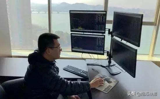 （快收藏）一位期货人讲述20万赚到8000万仅用三年，看他交易心理-炒期货要多少钱