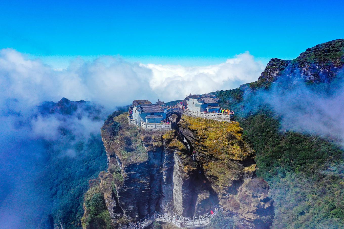 【推荐】云巅之上，人间天堂，贵州梵净山自驾之旅-梵净山坐缆车大概需要多少时间